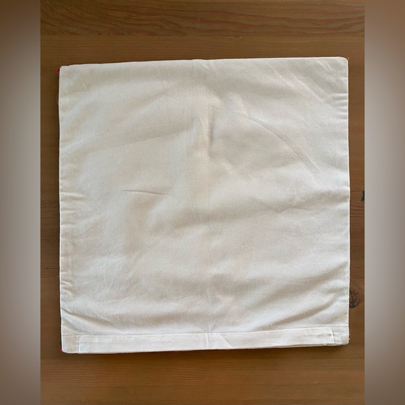 Embroidered pillow cover - Picture 5 of 5